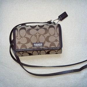 Coach Avery Signature Fabric Crossbody Wallet